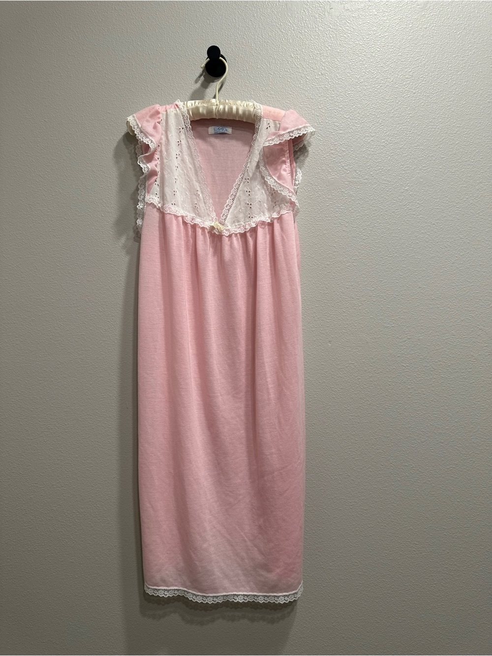 Vintage Katz nightgown medium pink with lace made in USA 1980’s
